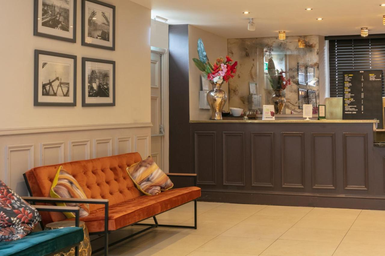 Balmoral Hotel